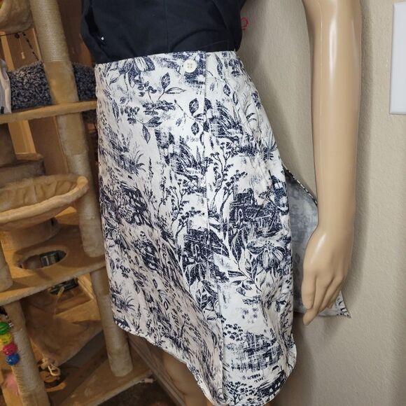 David N Sport Knee Length Graphic Print A-Line skort. - Picture 10 of 14
